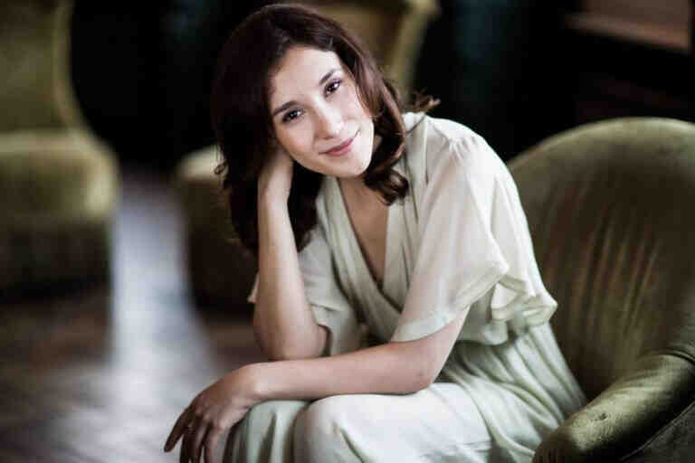 Sibel Kekilli ilk yapan oldu Sheyenne Shea Türkiye Instagram kararıyla şaşırttı